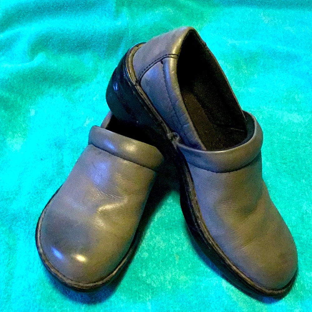BOC clog with wedge heel